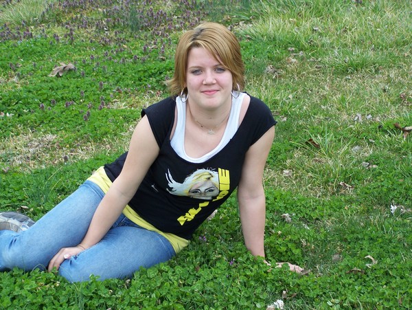 Pretty young girl!