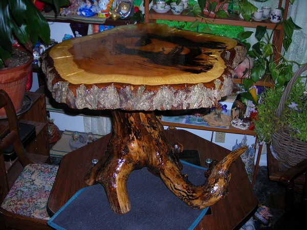 night of the living dead table (chery leg)