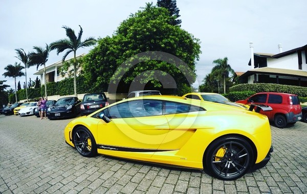 Yellow Superleggera
