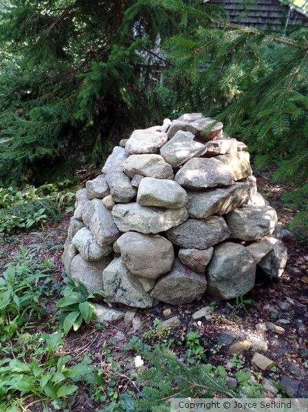 DES Rock Pile