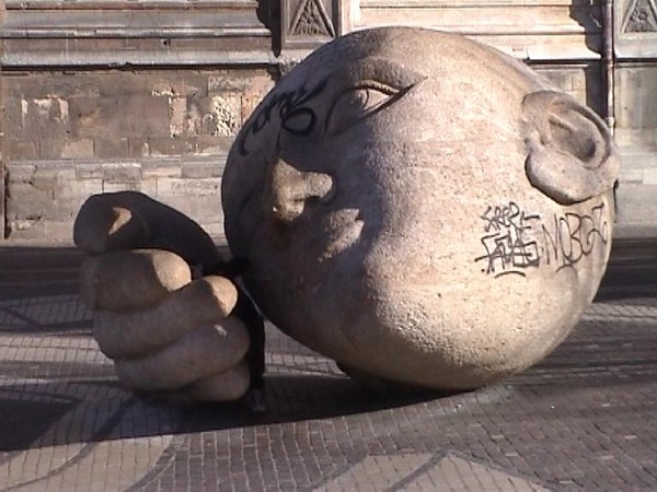 head hand in Paris, France