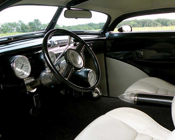 47 Customized Cadillac Inside