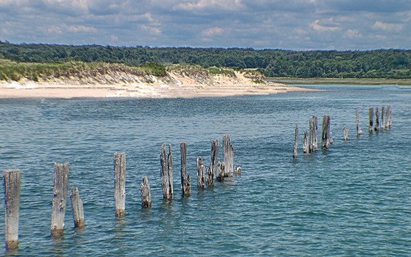 Drakes Island