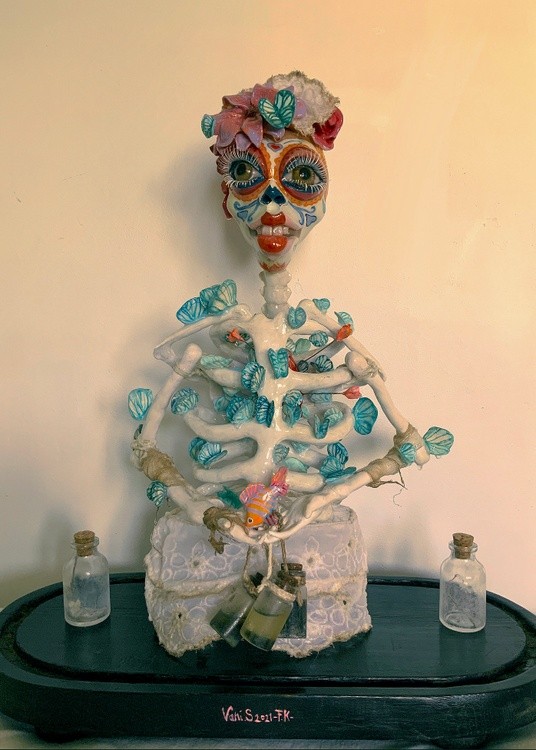 The bones of Frida Kahlo