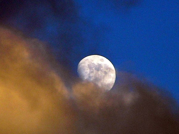 Moon @ Dusk
