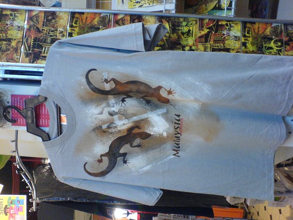 cicak Hand Painted t shirt