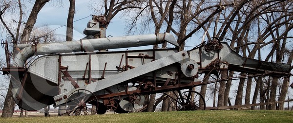 Threshing machine
