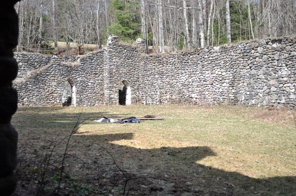 Castle Forgotten court yard