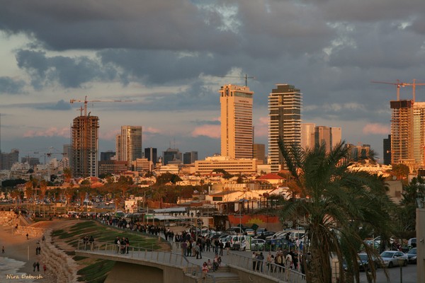 HA..!! The Light in Tel- Aviv - jaffa