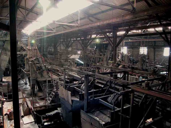 inside the lavuar