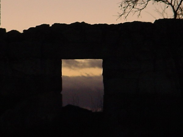 Gate