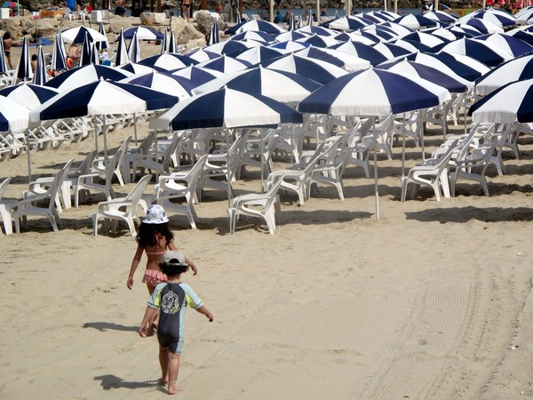 Tel aviv sea shore