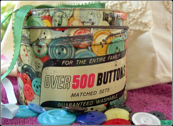Mama's Buttons