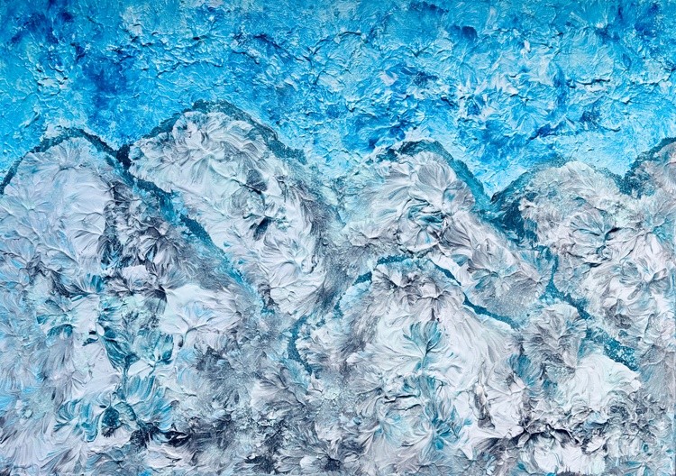 Snowstorm in the mountains 