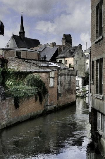 River in the city
