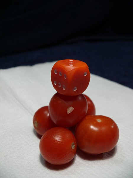 Dice tomatos