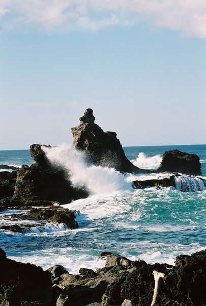 Crashing waves in Maui