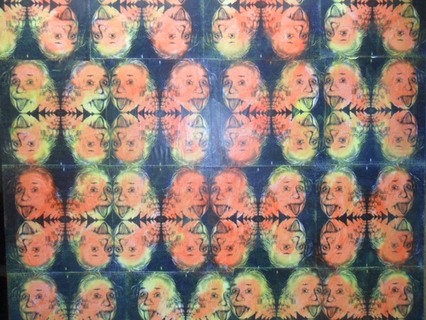 E=MC2 pop