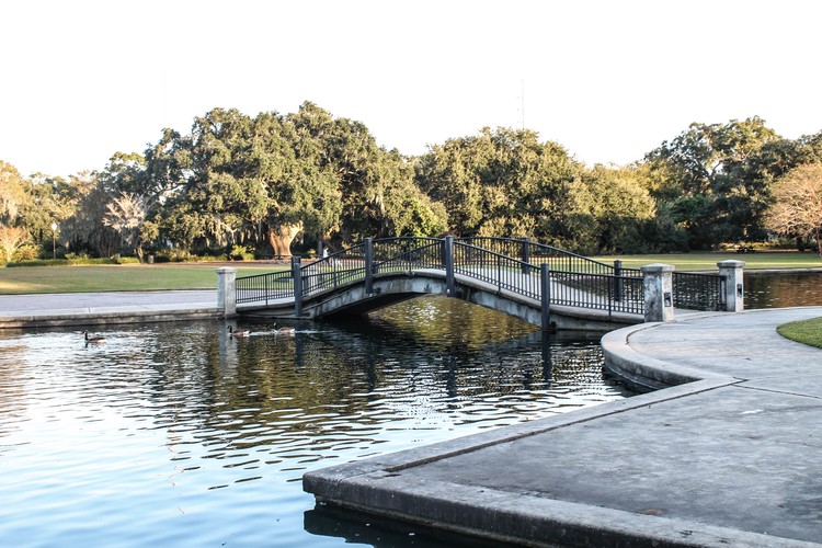 CHARLESTON1
