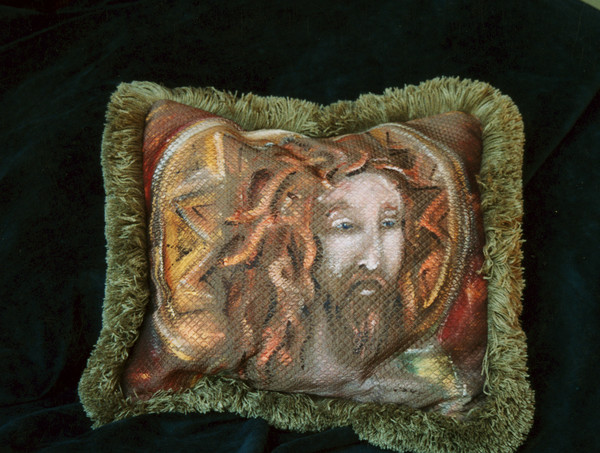 JESUS PILLOW AND MADONA WITH CHILD PILLOW