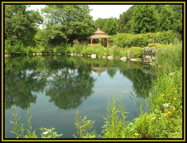 CANTIGNY GAZEBO