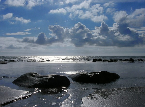 Dinas Dinlle Beach Rocks!