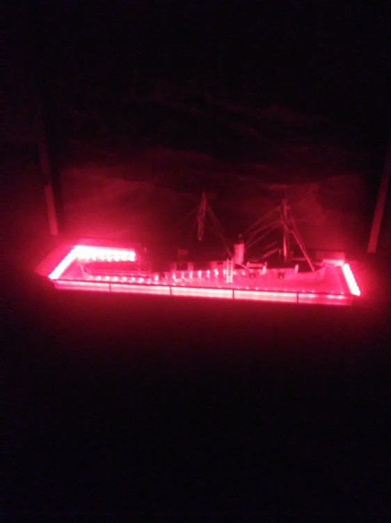 Sailing through stormy waters (led pink)