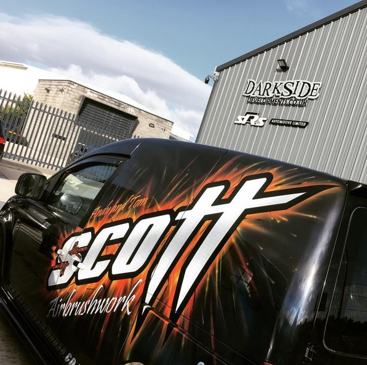 Scott Airbrushwork caddy van at darkside developments