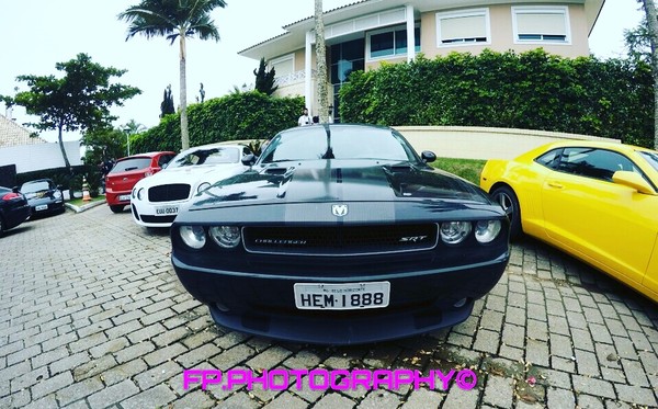 Dodge Challenger SRT8