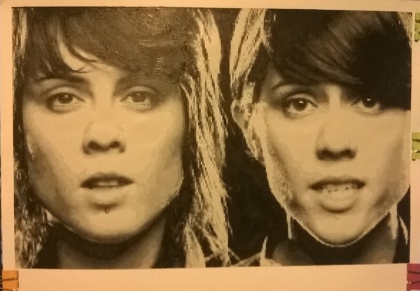 Tegan and Sara Greyscale