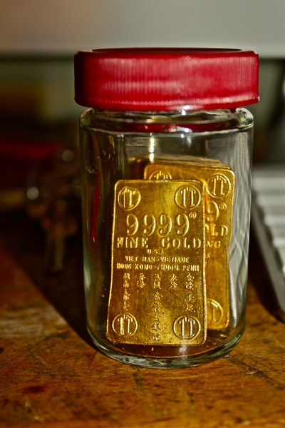 GOLD