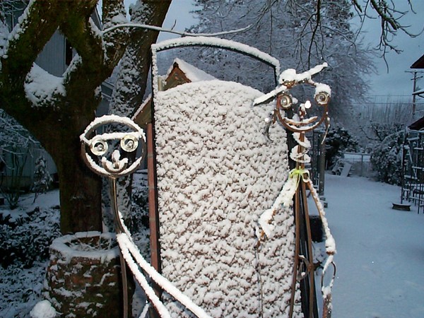 Ladies in Snow